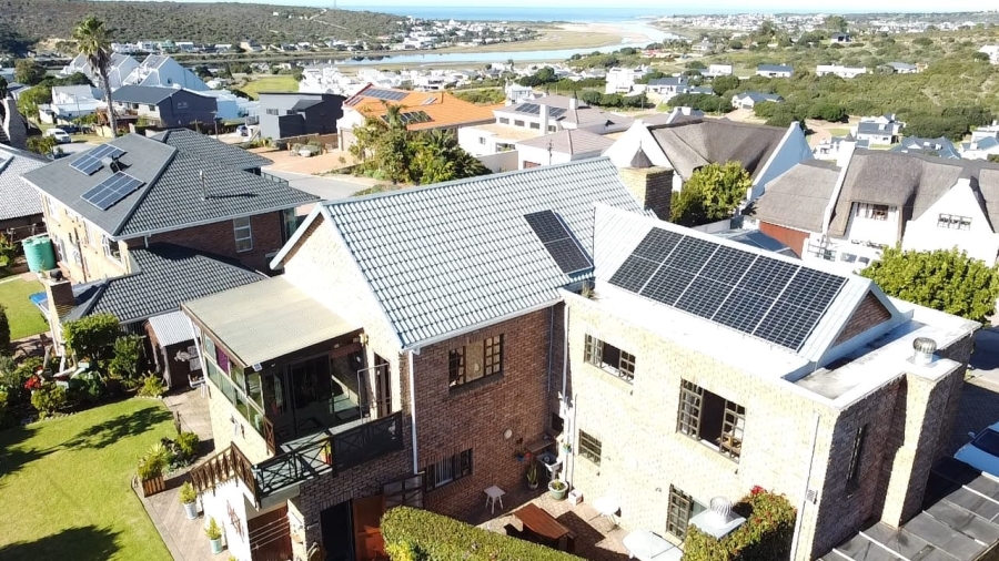 5 Bedroom Property for Sale in Stilbaai Wes Western Cape